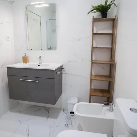 Downtown 1bedroom Silence Street Self Check In Apartment Porto